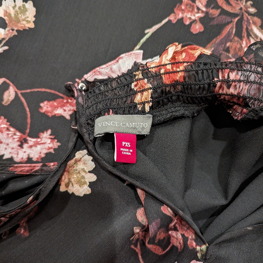 Vince Camuto Garden Fleur Ruffle Neck Blouse, Size Petite XS- Black/ Pink - Picture 6 of 9